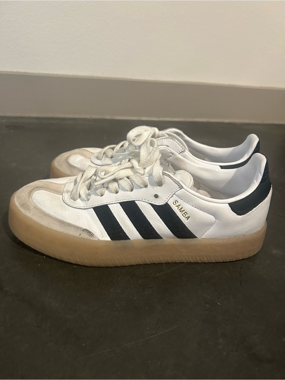 Adidas Samba OG Shoes in White & Navy Size 8
